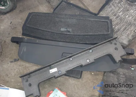 2019 Volkswagen Tiguan 2.0T Se/2.0T Sel/2.0T Sel R-Line/2.0T Sel R-Line Black z USA, uszkodzony, nr VIN 3VV3B7AX3KM062327